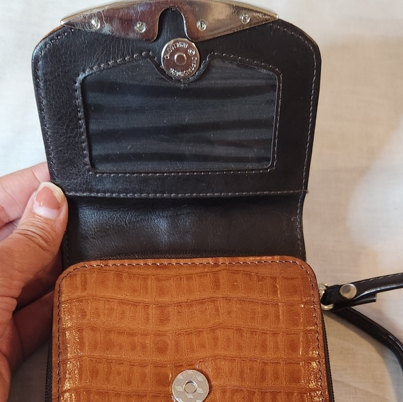 Crossbody wallet - Picture 5 of 9